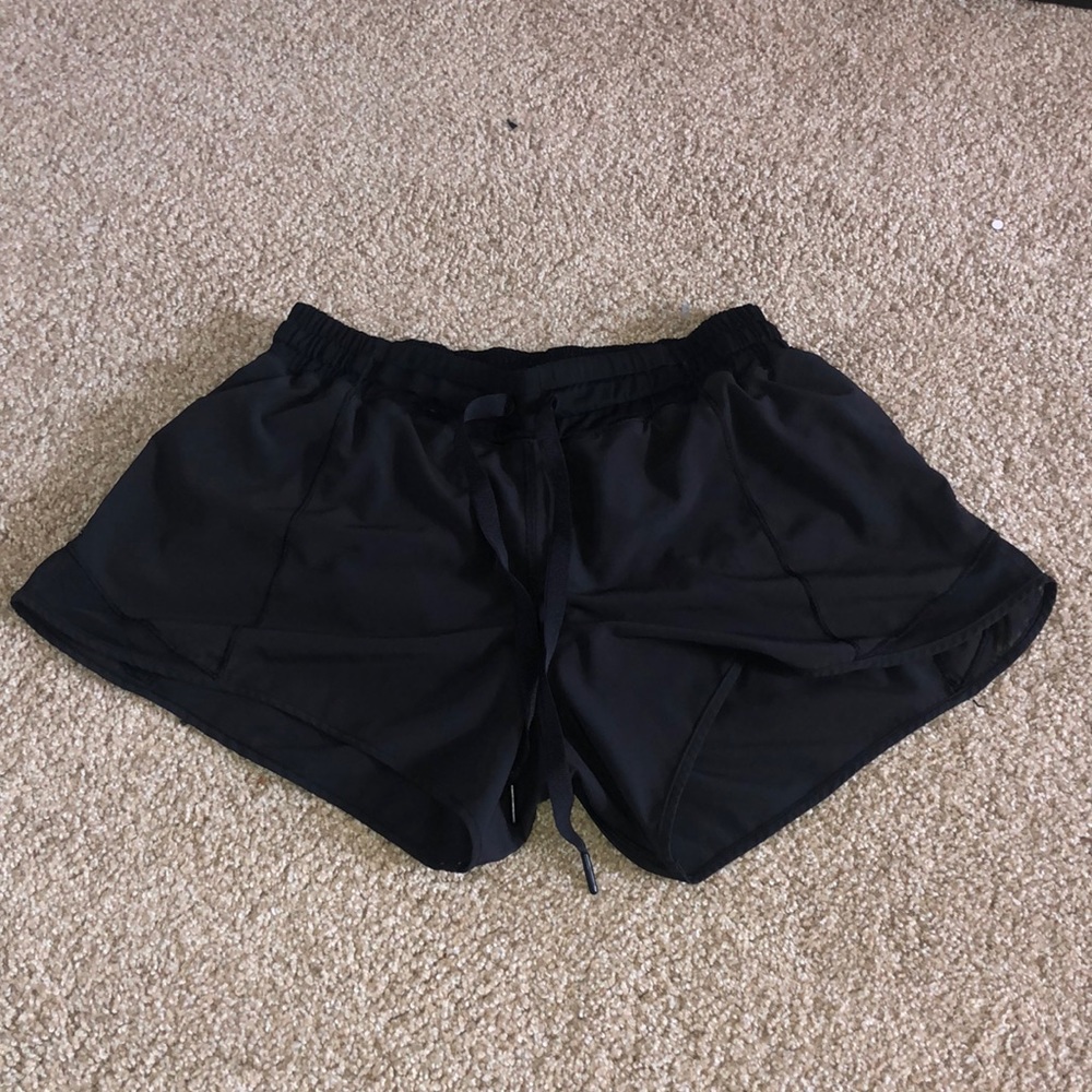 Lululemon Hotty Hot Short